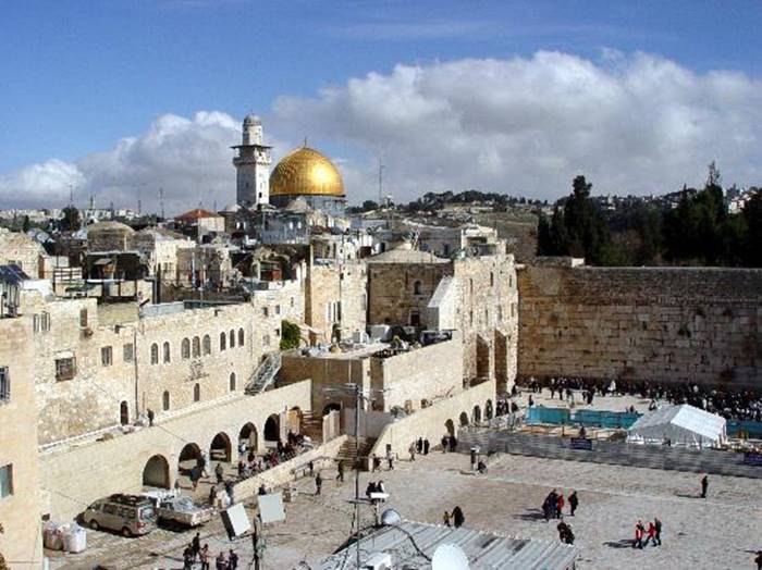 http://media-cdn.tripadvisor.com/media/photo-s/00/18/44/87/jerusalem.jpg